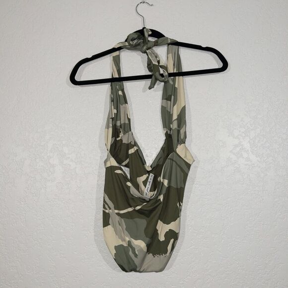 NWT Out From Under x UO Green Camo Lucia Wrap One-Piece Swimsuit Size Medium - Picture 9 of 9